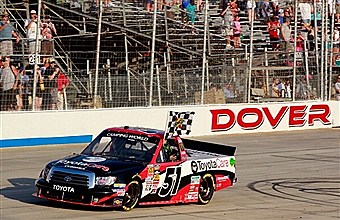 Kyle Busch wins Dover Truck