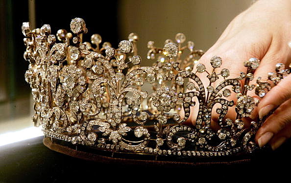 Christies To Auction Selection Of Princess Margarets Jewelry