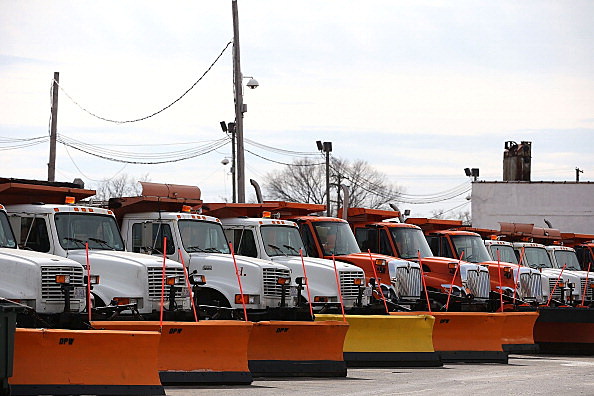 DC Area Prepares For Snow Storm Coming From Midwest