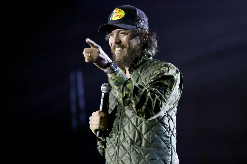 Win Chris Janson Photo Op Passes for BBQ & Barrels Concert in Owensboro
