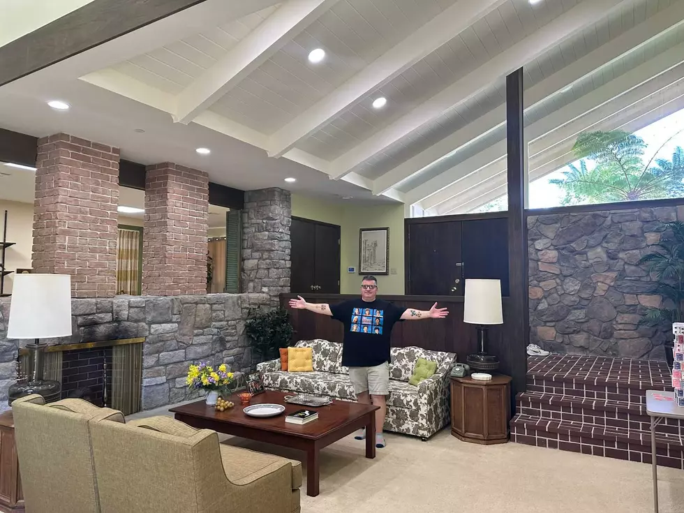 An Owensboro Man Steps Back To The 70s At The Brady Bunch Home